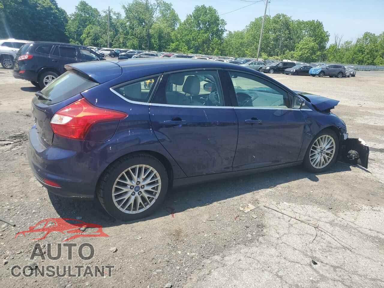 FORD FOCUS 2012 - 1FAHP3M2XCL149567