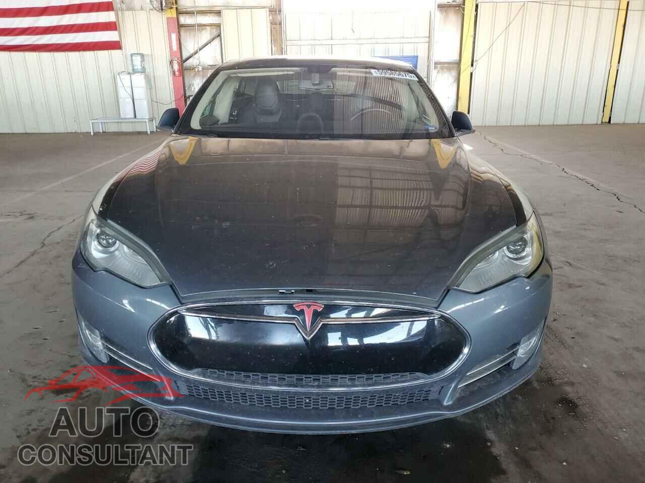 TESLA MODEL S 2013 - 5YJSA1DN0DFP14798