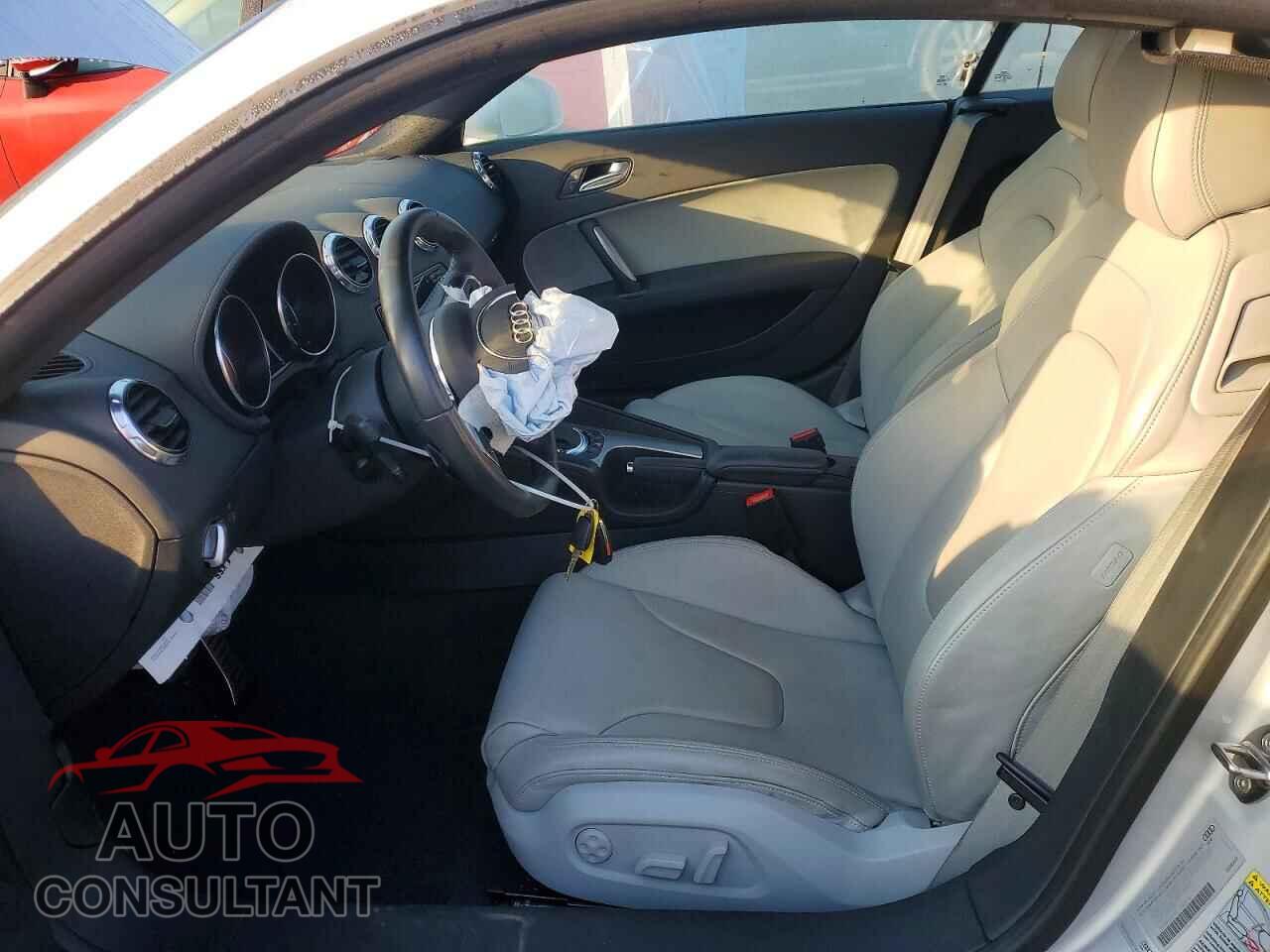 AUDI TT 2014 - TRUBFAFKXE1010516