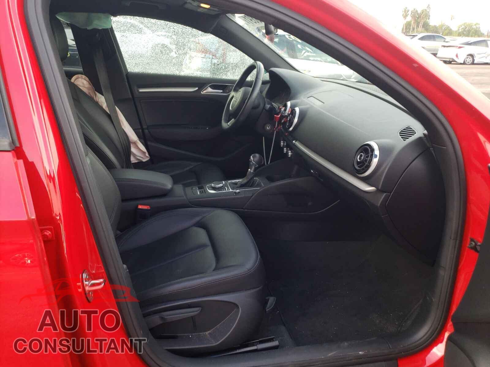 AUDI A3 2016 - WAUA7GFF2G1095022