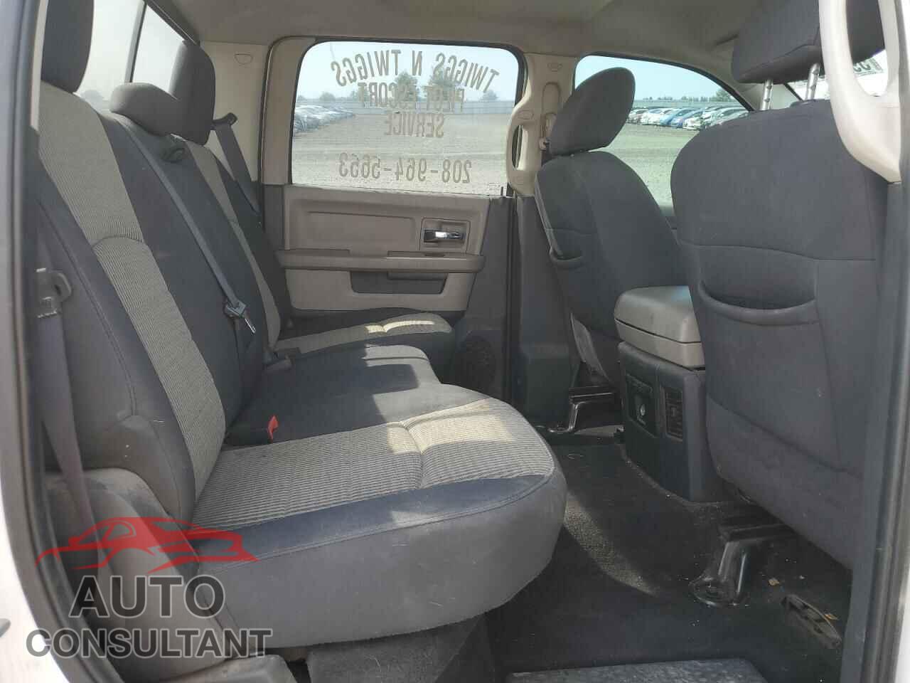 DODGE RAM 1500 2012 - 1C6RD7LT9CS135410