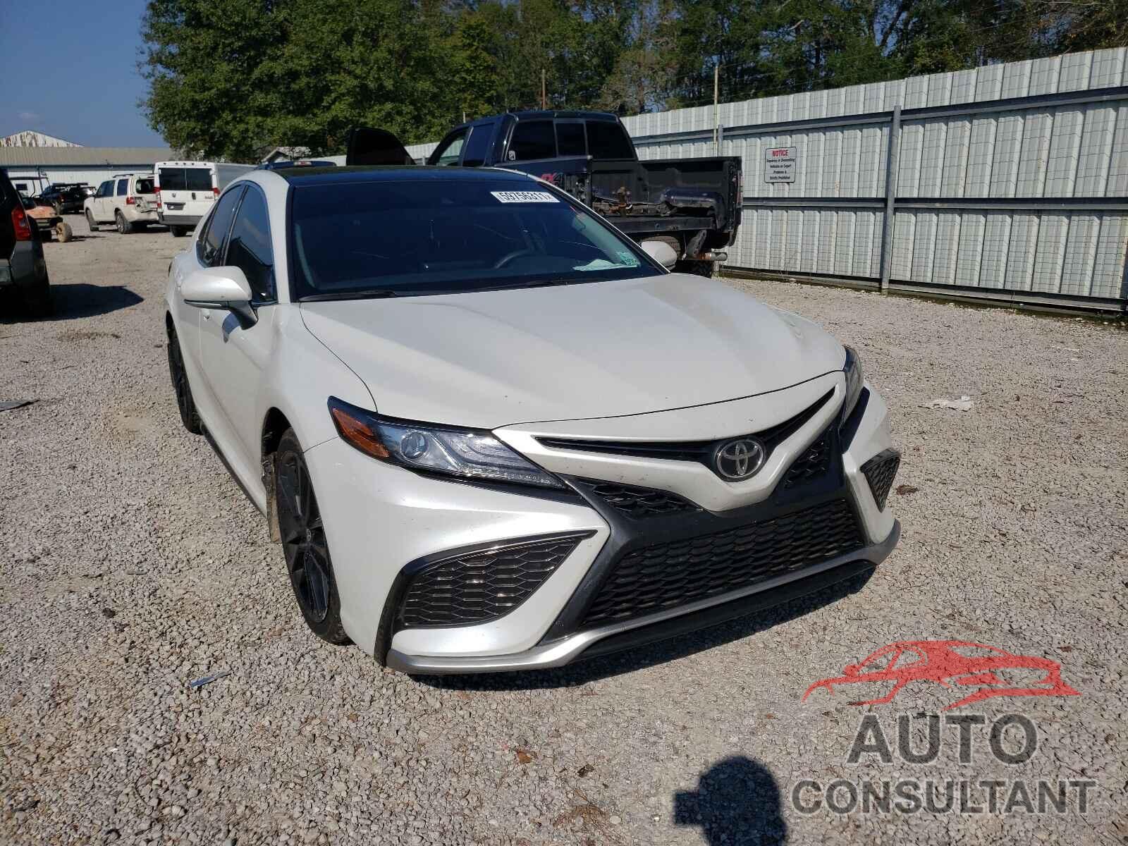 TOYOTA CAMRY 2021 - 4T1K61AK5MU425740