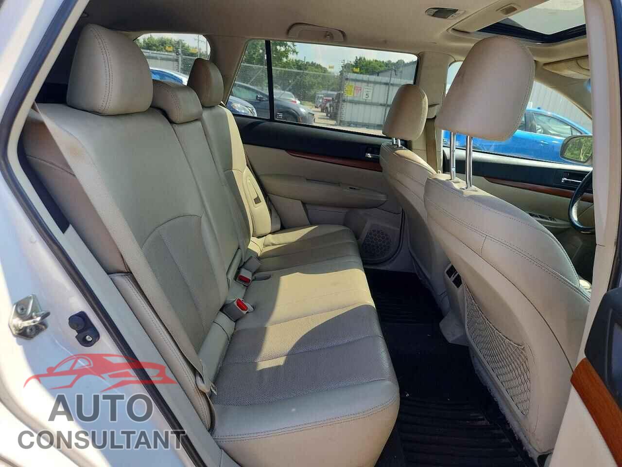 SUBARU OUTBACK 2014 - 4S4BRCLC7E3285030
