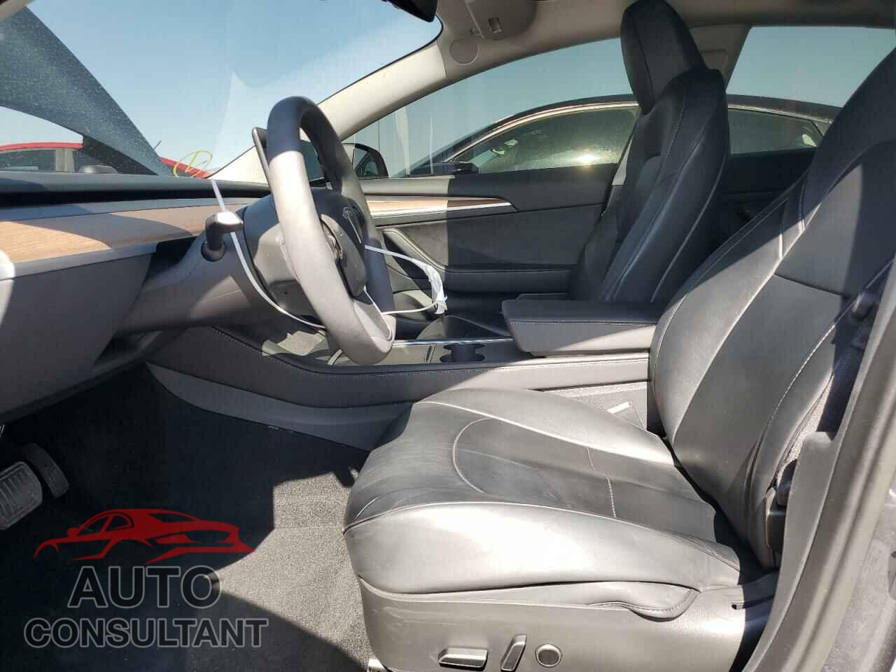 TESLA MODEL 3 2023 - 5YJ3E1EB8PF686556
