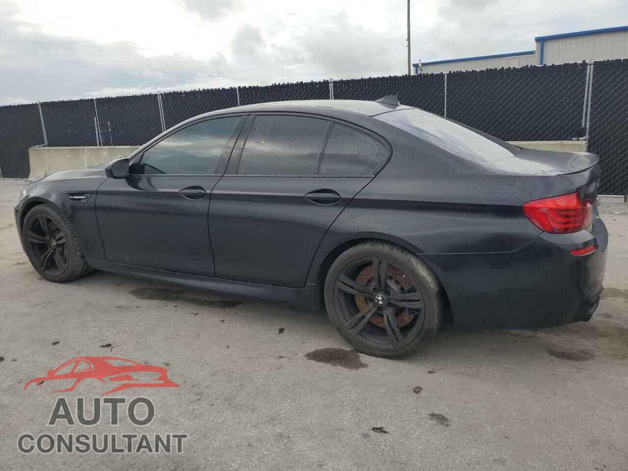 BMW M5 2013 - WBSFV9C57DD096739