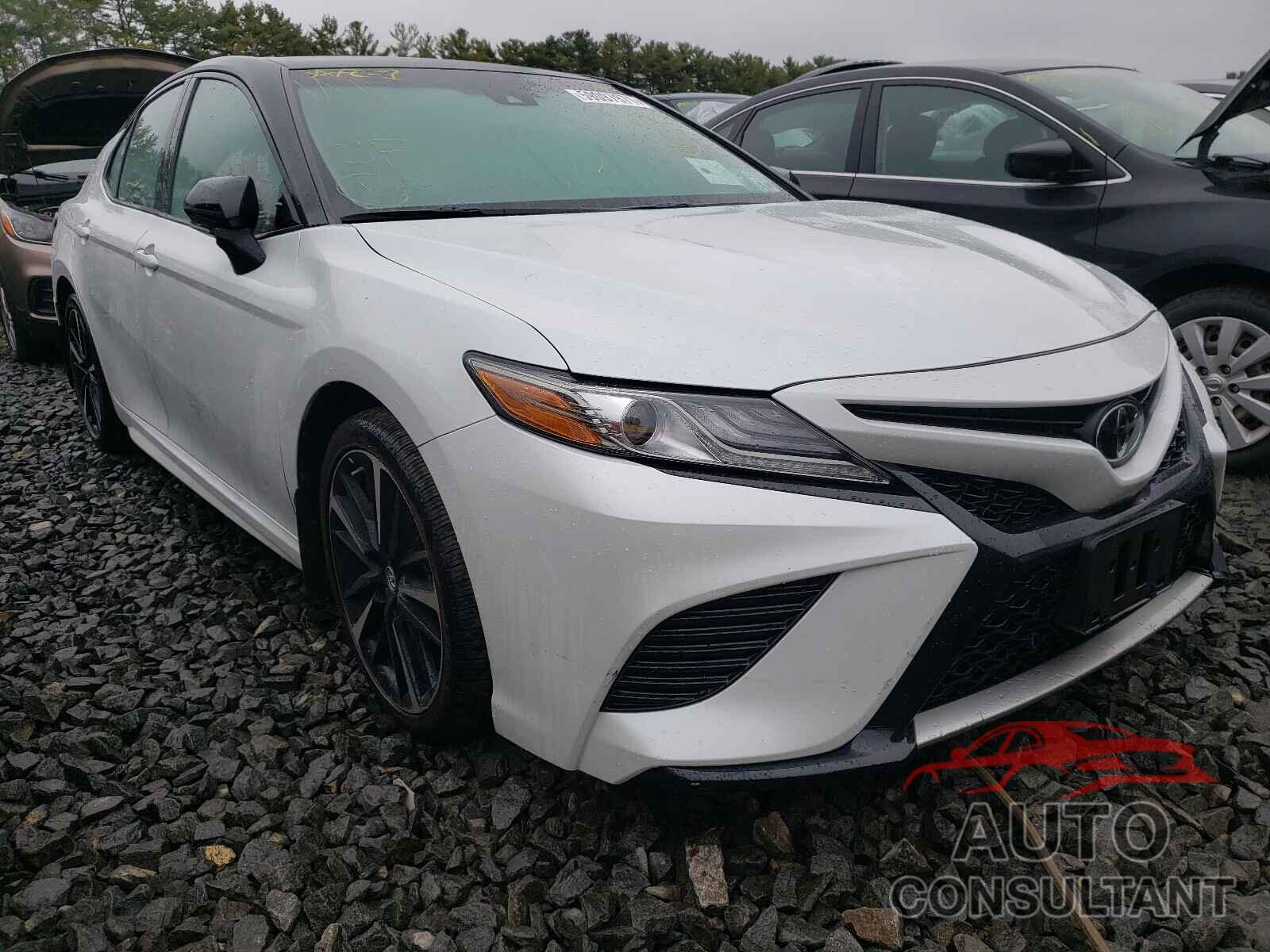 TOYOTA CAMRY 2019 - 4T1B61HK0KU276835