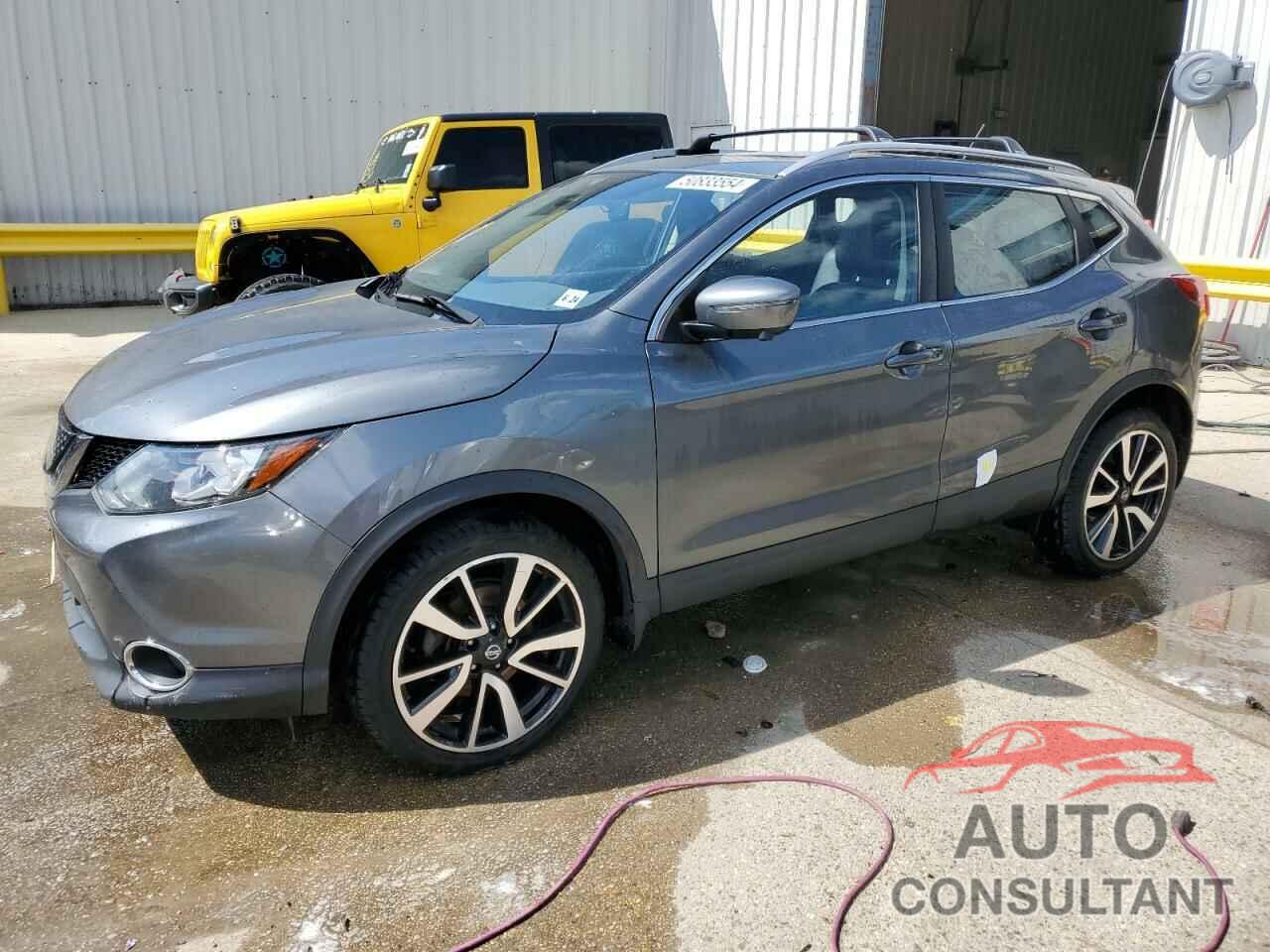 NISSAN ROGUE 2018 - JN1BJ1CR6JW600030