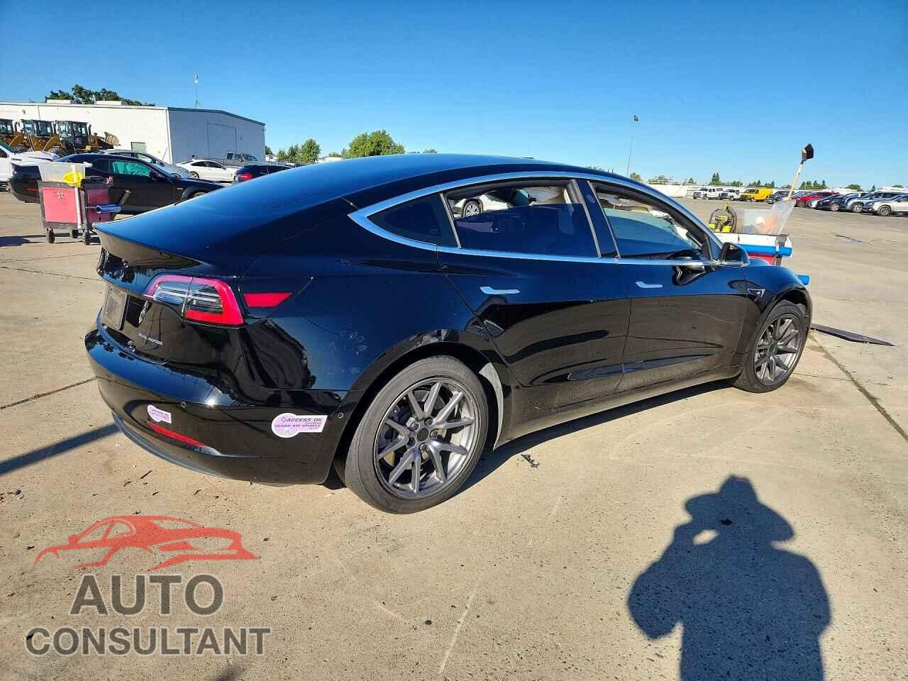 TESLA MODEL 3 2019 - 5YJ3E1EB4KF451368