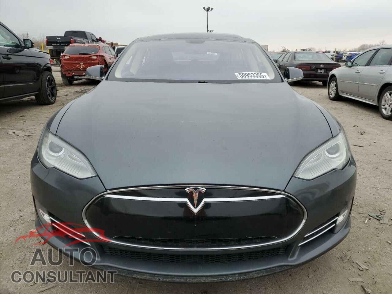 TESLA MODEL S 2013 - 5YJSA1CG7DFP03882