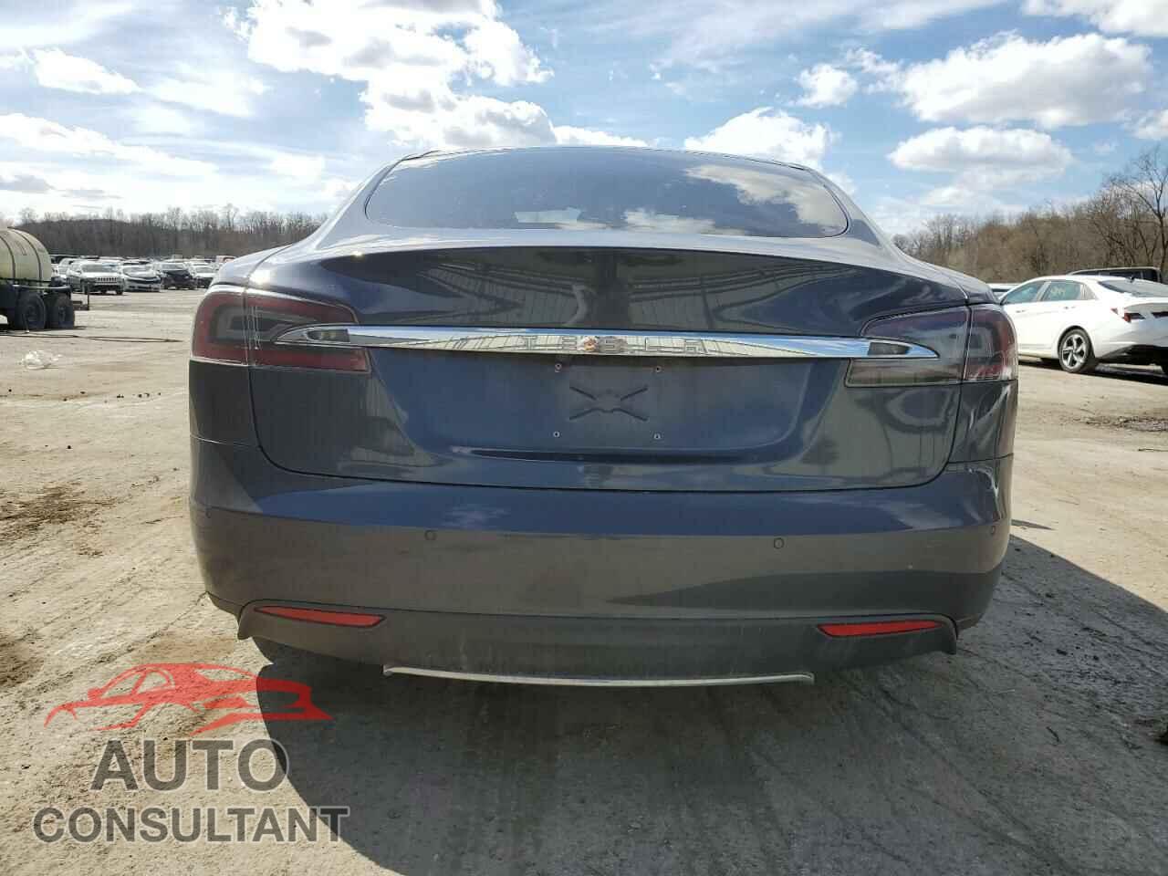 TESLA MODEL S 2016 - 5YJSA1E14GF122451