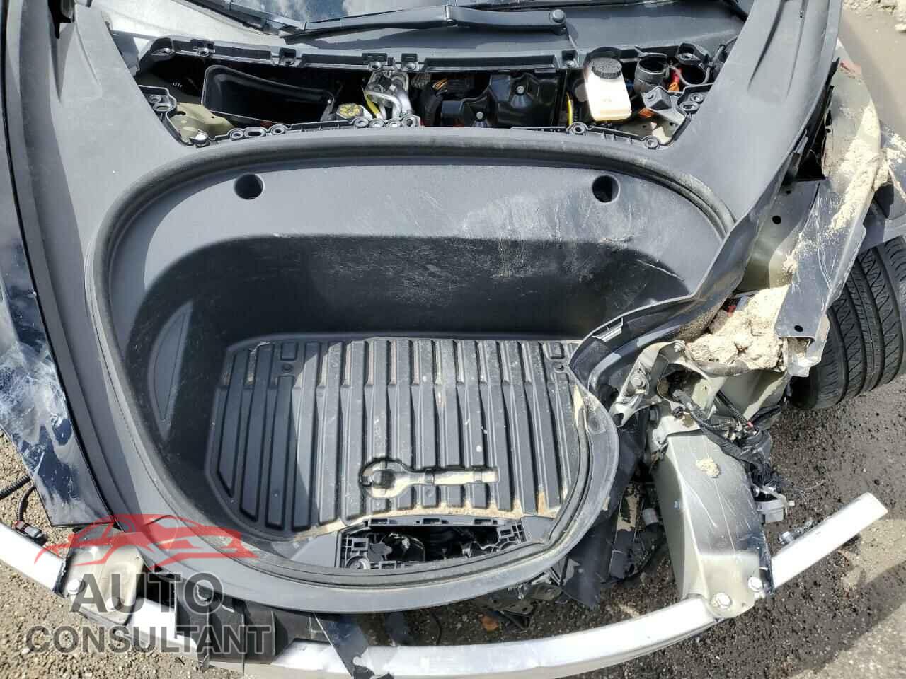 TESLA MODEL 3 2023 - 5YJ3E1EB3PF453040