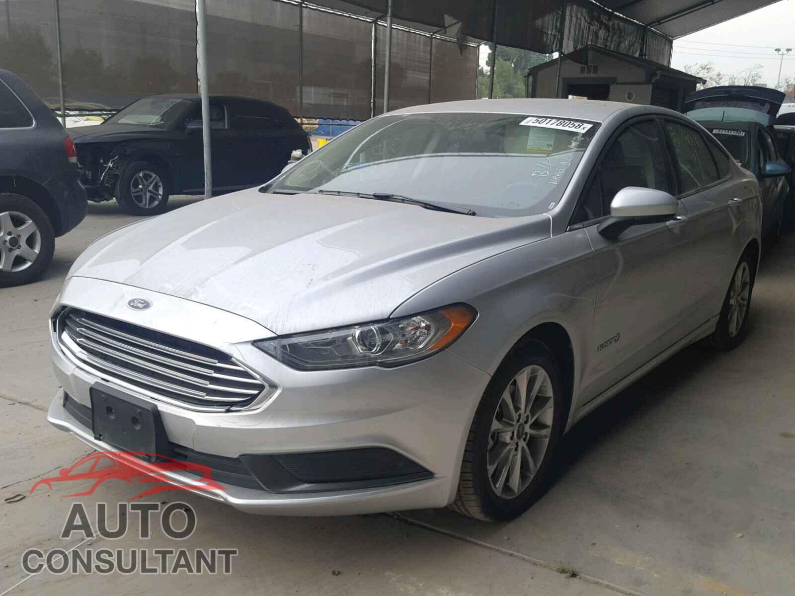 FORD FUSION SE 2017 - 3FA6P0LU6HR285308