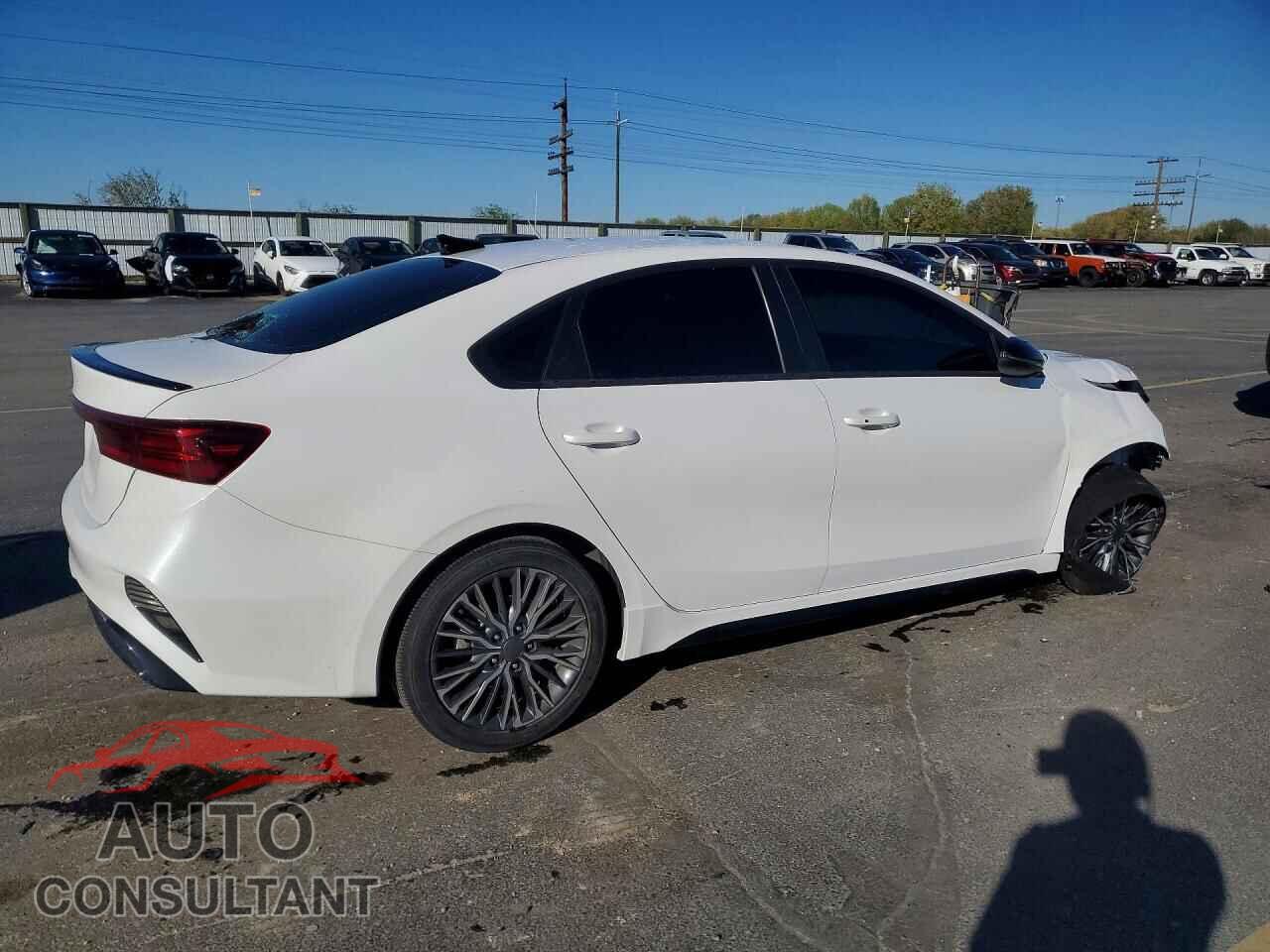 KIA FORTE 2023 - 3KPF54AD1PE660392