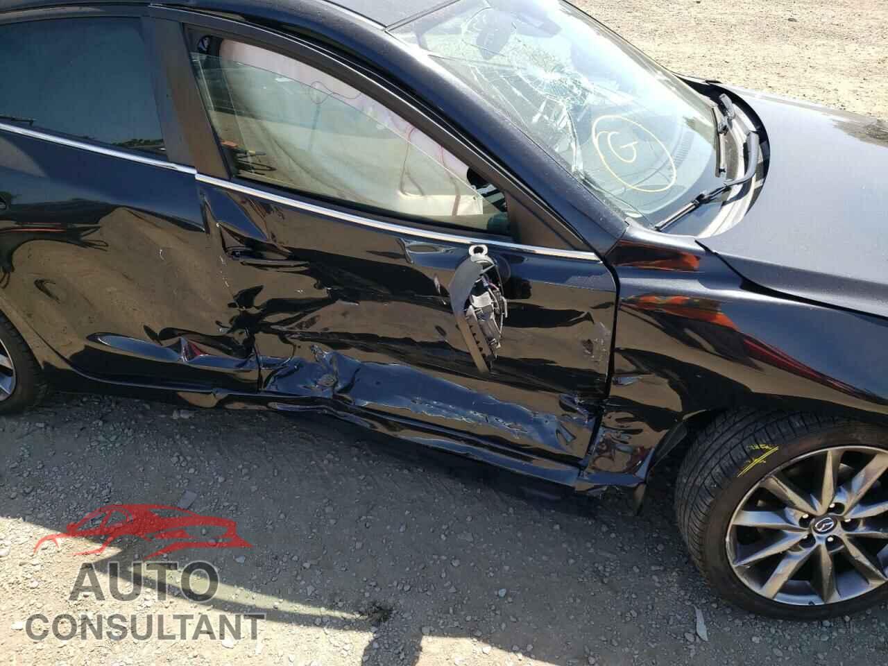 MAZDA 3 2018 - 3MZBN1M30JM243677