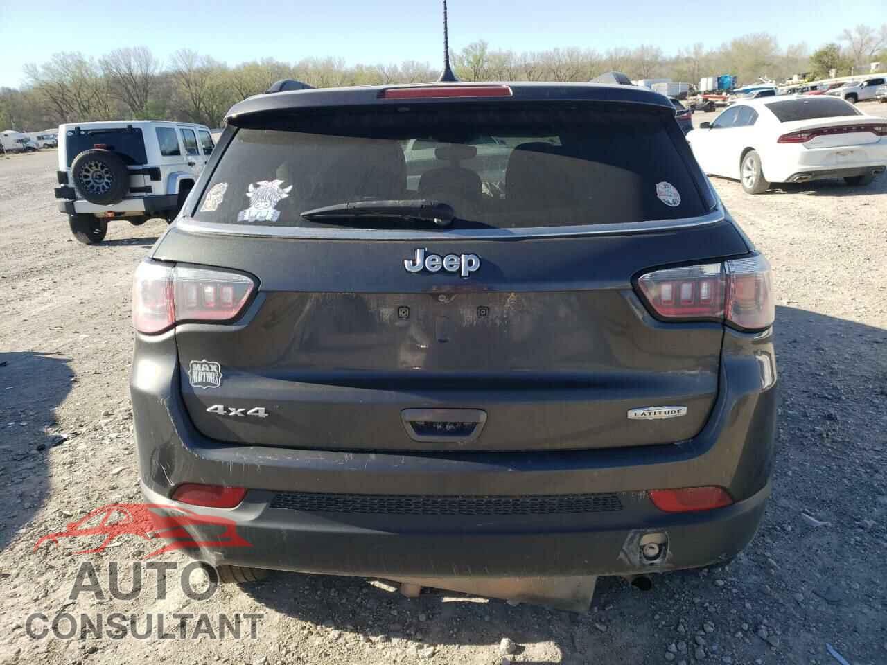 JEEP COMPASS 2019 - 3C4NJDBB0KT849124