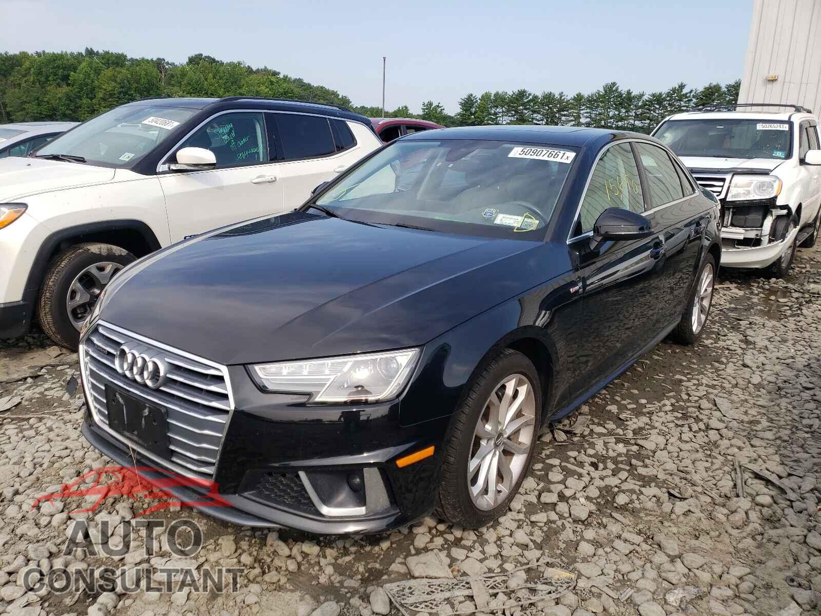 AUDI A4 2019 - WAUDNAF45KN002526