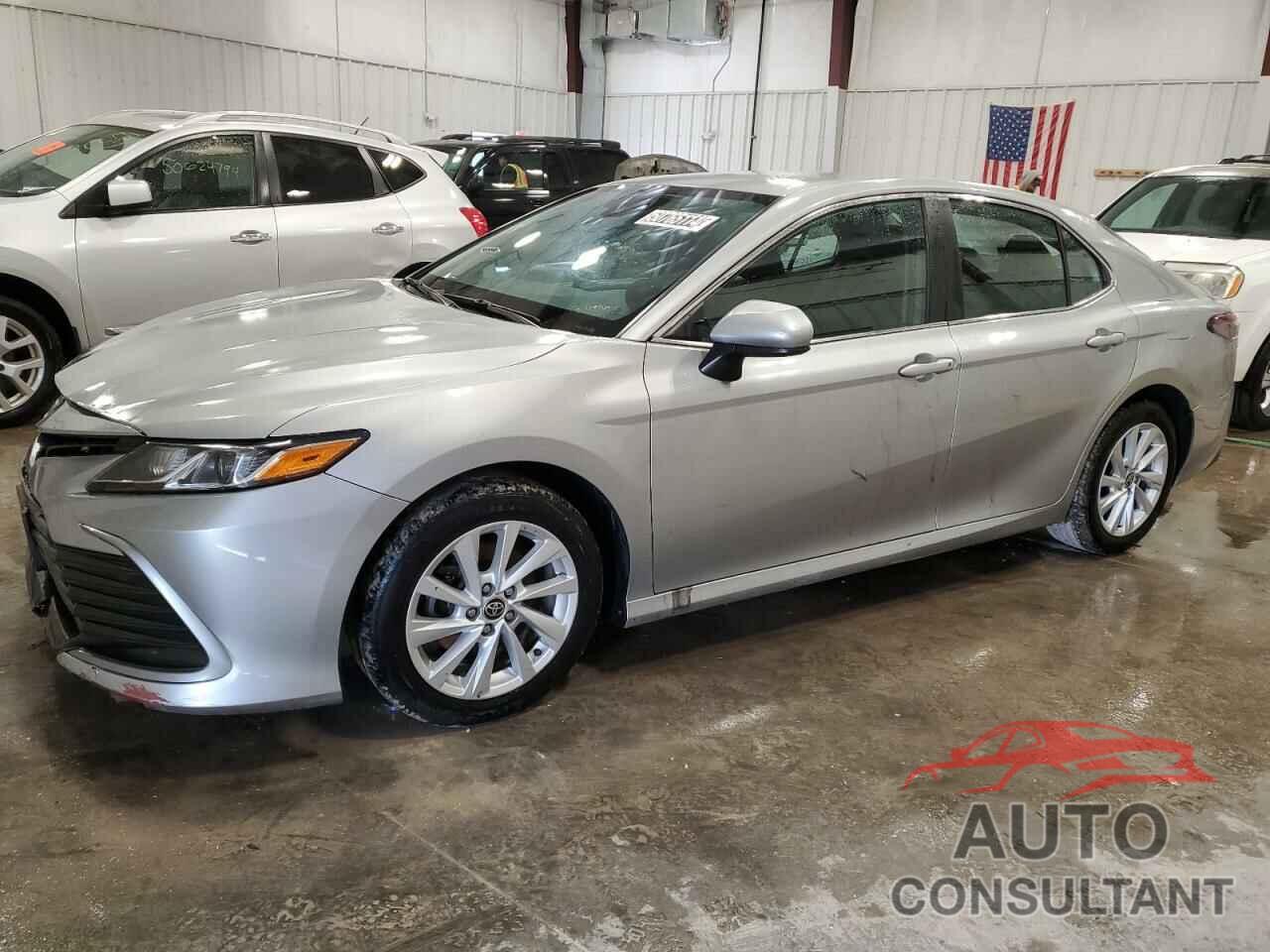 TOYOTA CAMRY 2021 - 4T1C11AK6MU470317