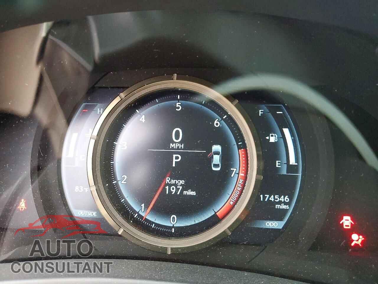 LEXUS IS 2014 - JTHBE1D21E5013716