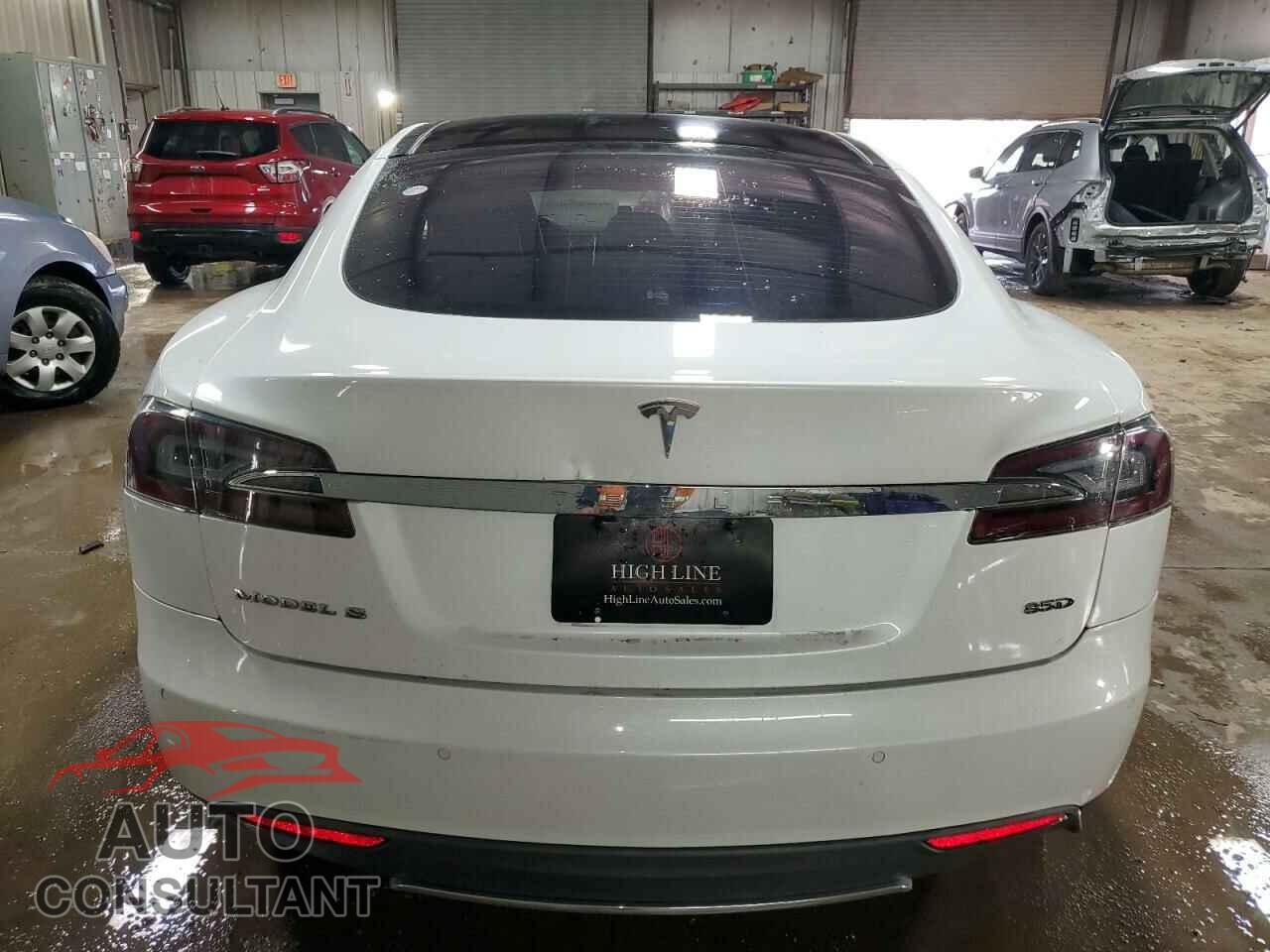 TESLA MODEL S 2015 - 5YJSA1H24FF092628