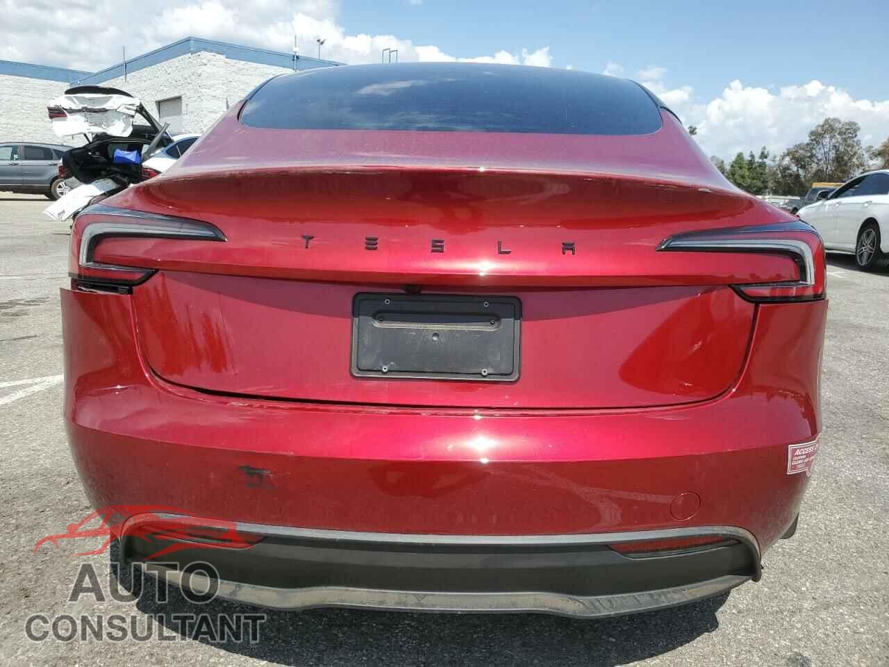 TESLA MODEL 3 2024 - 5YJ3E1EA9RF848978