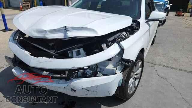 CHEVROLET IMPALA 2018 - 2G1105S32J9130077