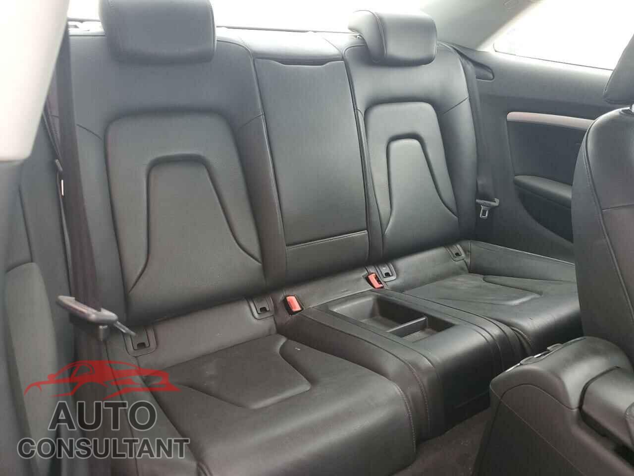 AUDI A5 2012 - WAULFAFR1CA014508