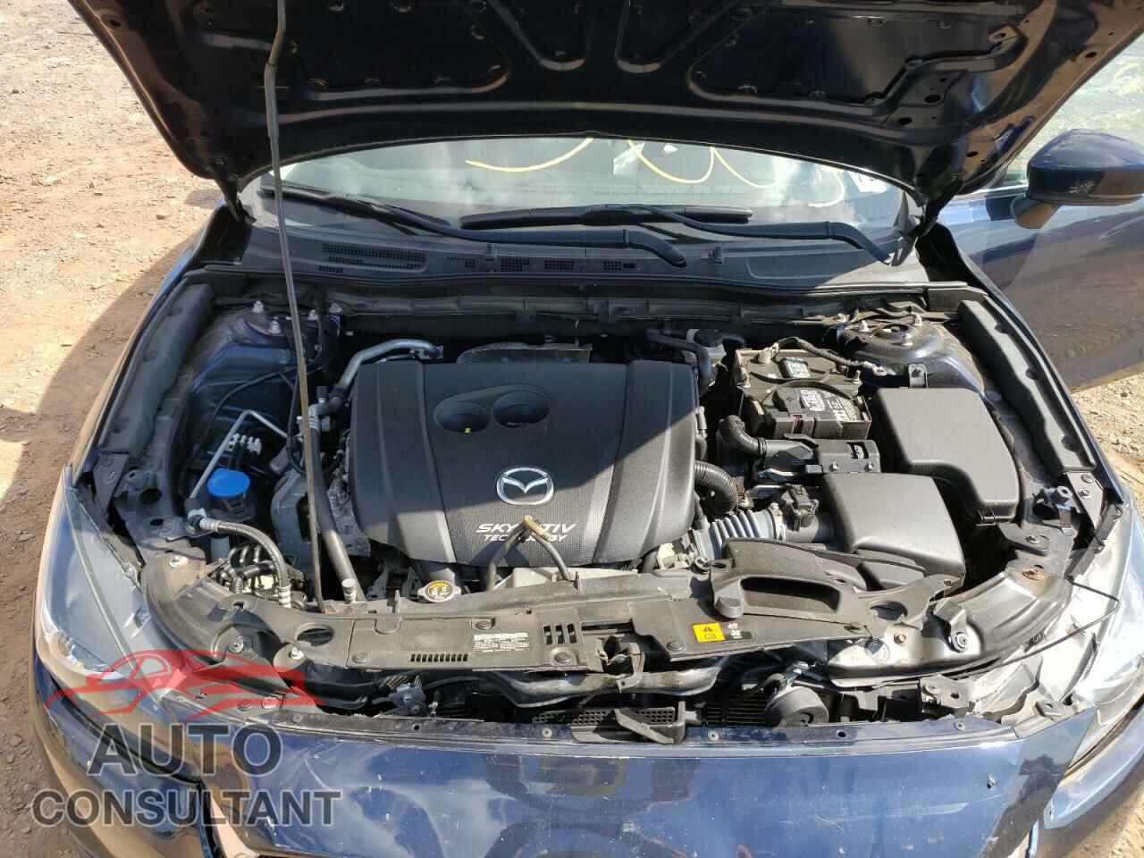 MAZDA 3 2018 - 3MZBN1U7XJM212116