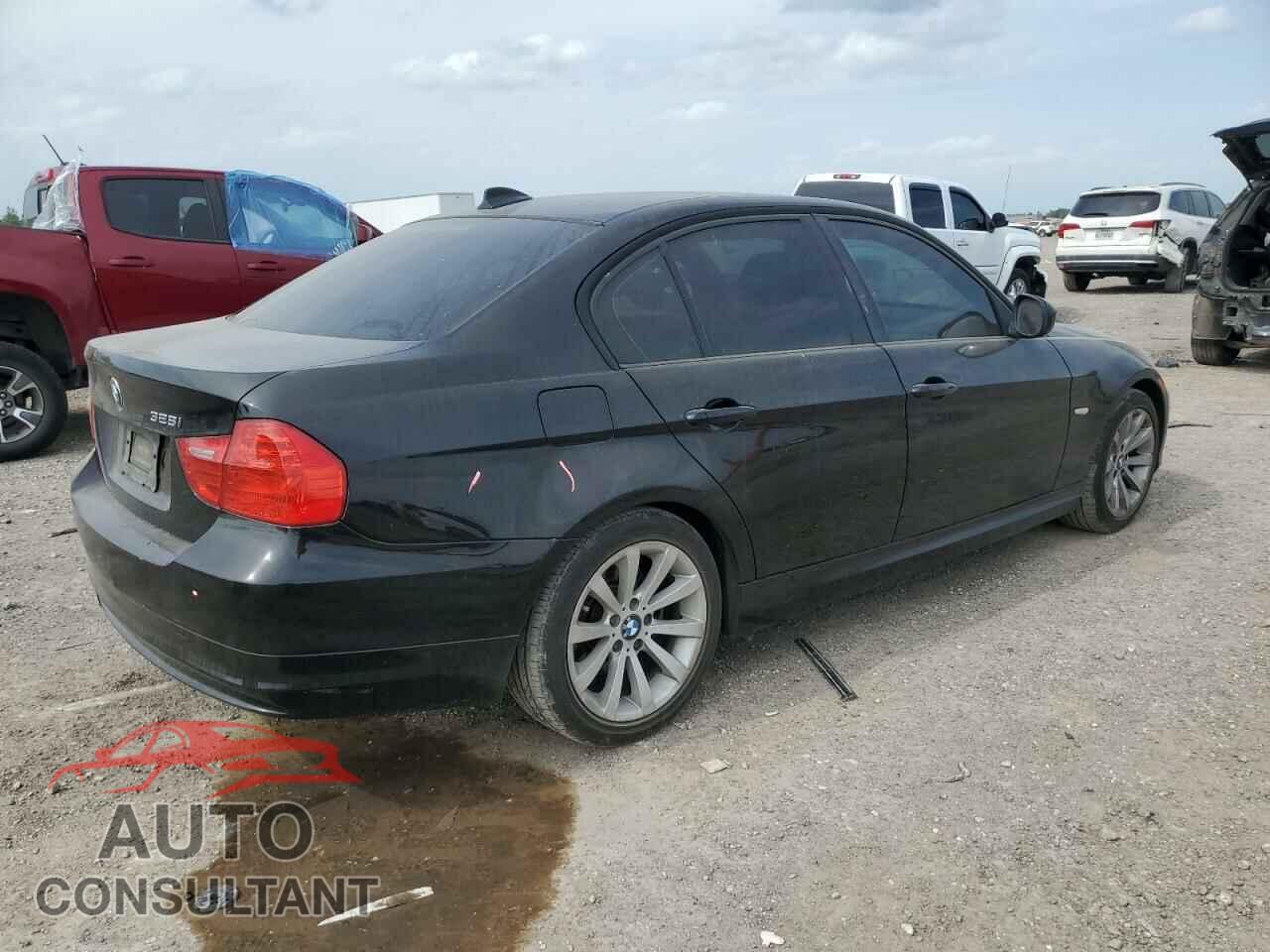 BMW 3 SERIES 2011 - WBAPH7C50BE673834
