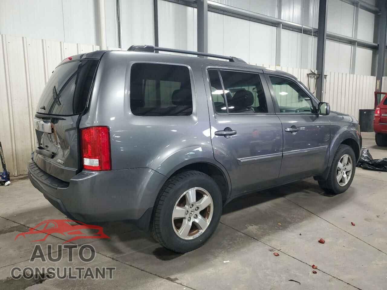 HONDA PILOT 2011 - 5FNYF4H40BB051812