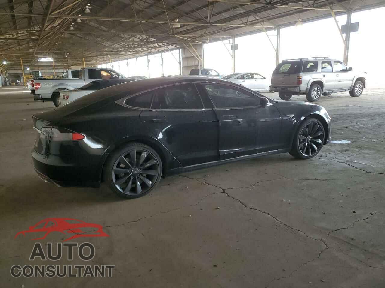 TESLA MODEL S 2014 - 5YJSA1H11EFP42814