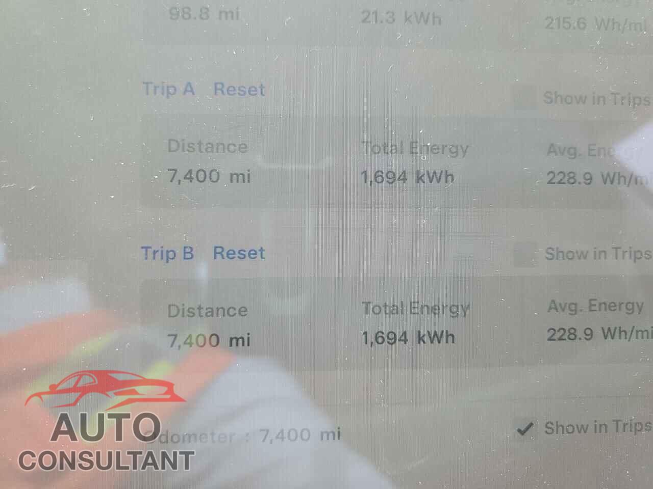 TESLA MODEL 3 2024 - 5YJ3E1EA4RF784705