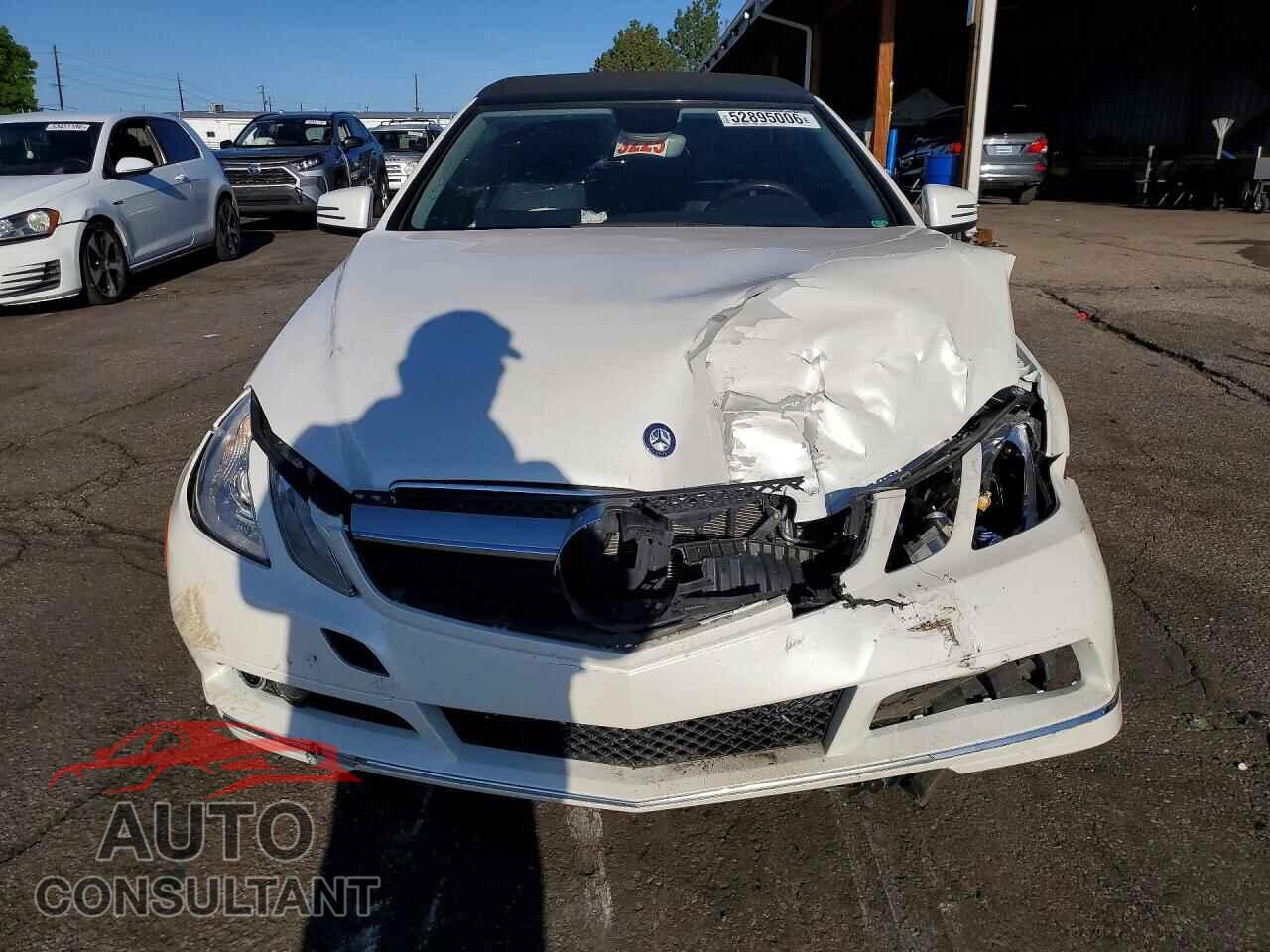 MERCEDES-BENZ E-CLASS 2011 - WDDKK5GF3BF060046