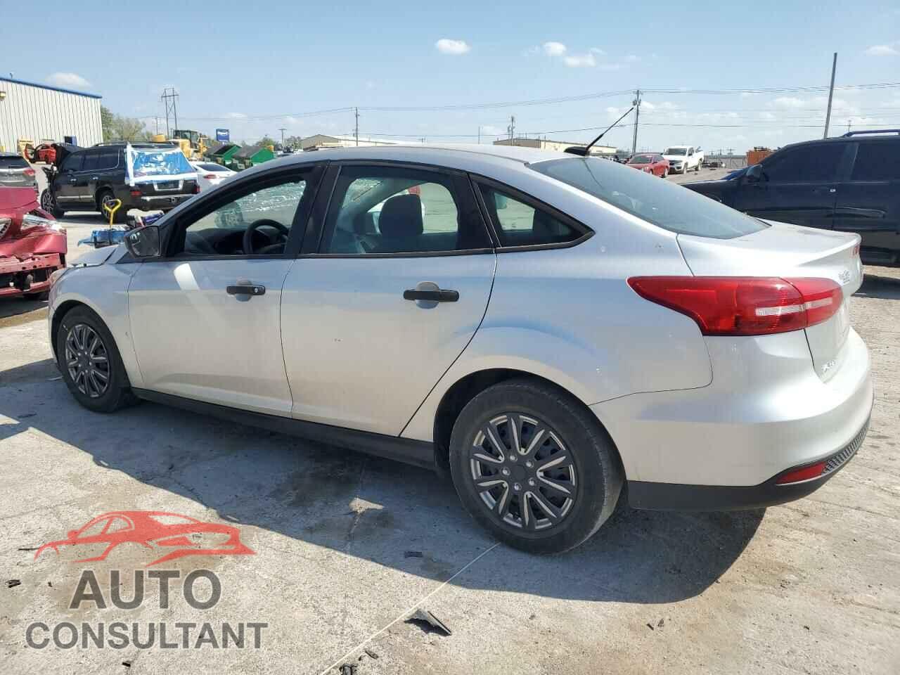 FORD FOCUS 2017 - 1FADP3E26HL295582