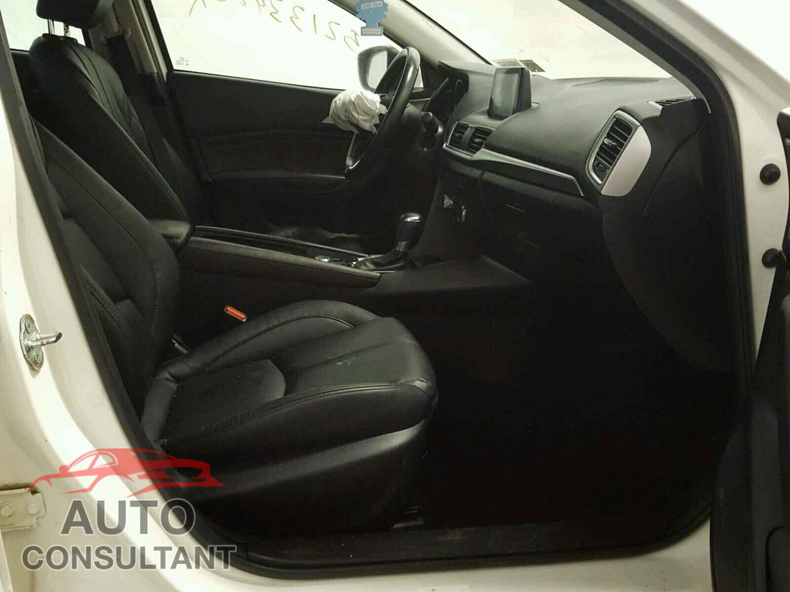 MAZDA 3 2017 - 3MZBN1V73HM108981