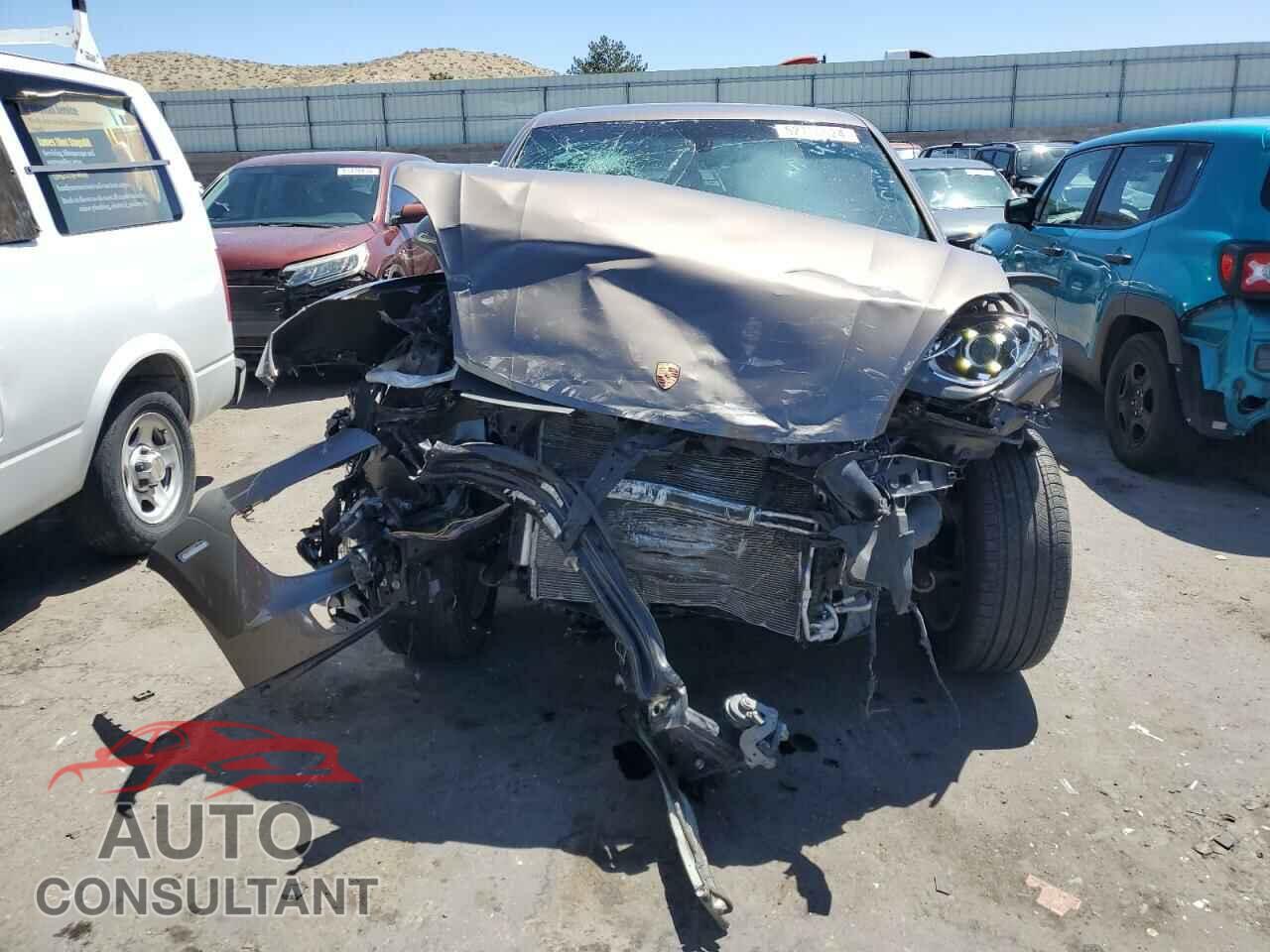 PORSCHE CAYENNE 2016 - WP1AA2A27GLA00419
