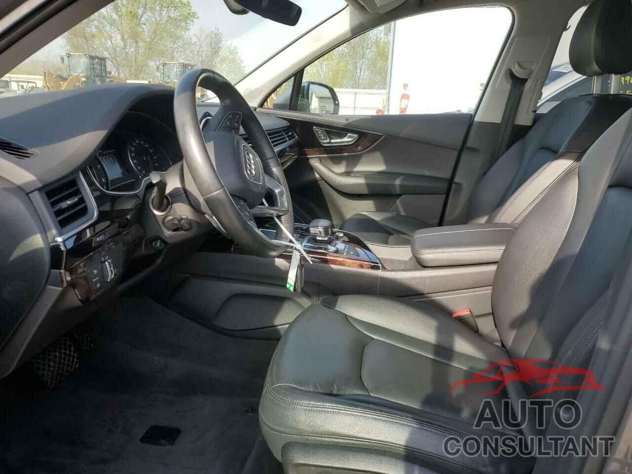 AUDI Q7 2018 - WA1LAAF70JD005465