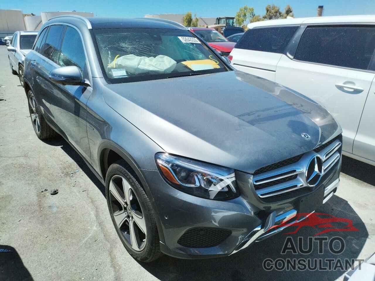 MERCEDES-BENZ GLC-CLASS 2019 - WDC0G5EB6KF570954