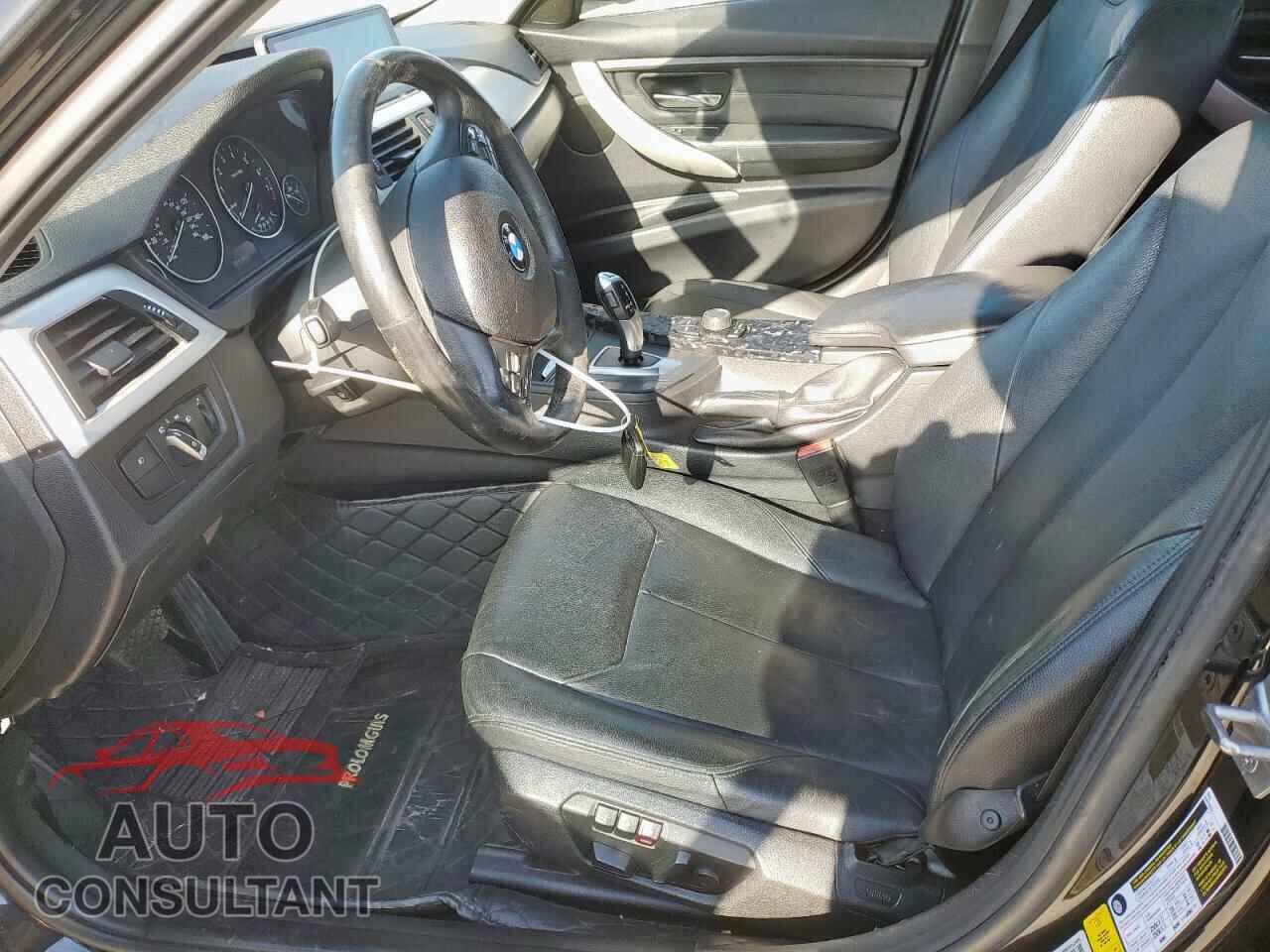 BMW 3 SERIES 2013 - WBA3A5C58DF358753