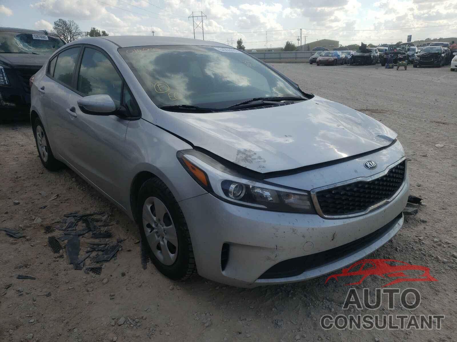 KIA FORTE 2017 - 3KPFK4A79HE016255