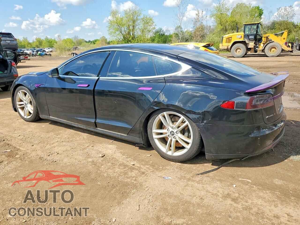 TESLA MODEL S 2015 - 5YJSA1S29FF090933