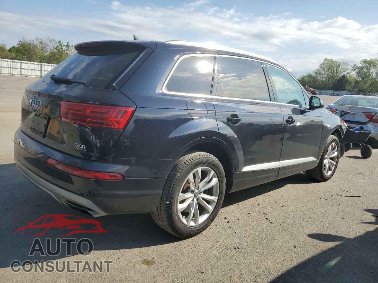 AUDI Q7 2017 - WA1LHAF79HD044013