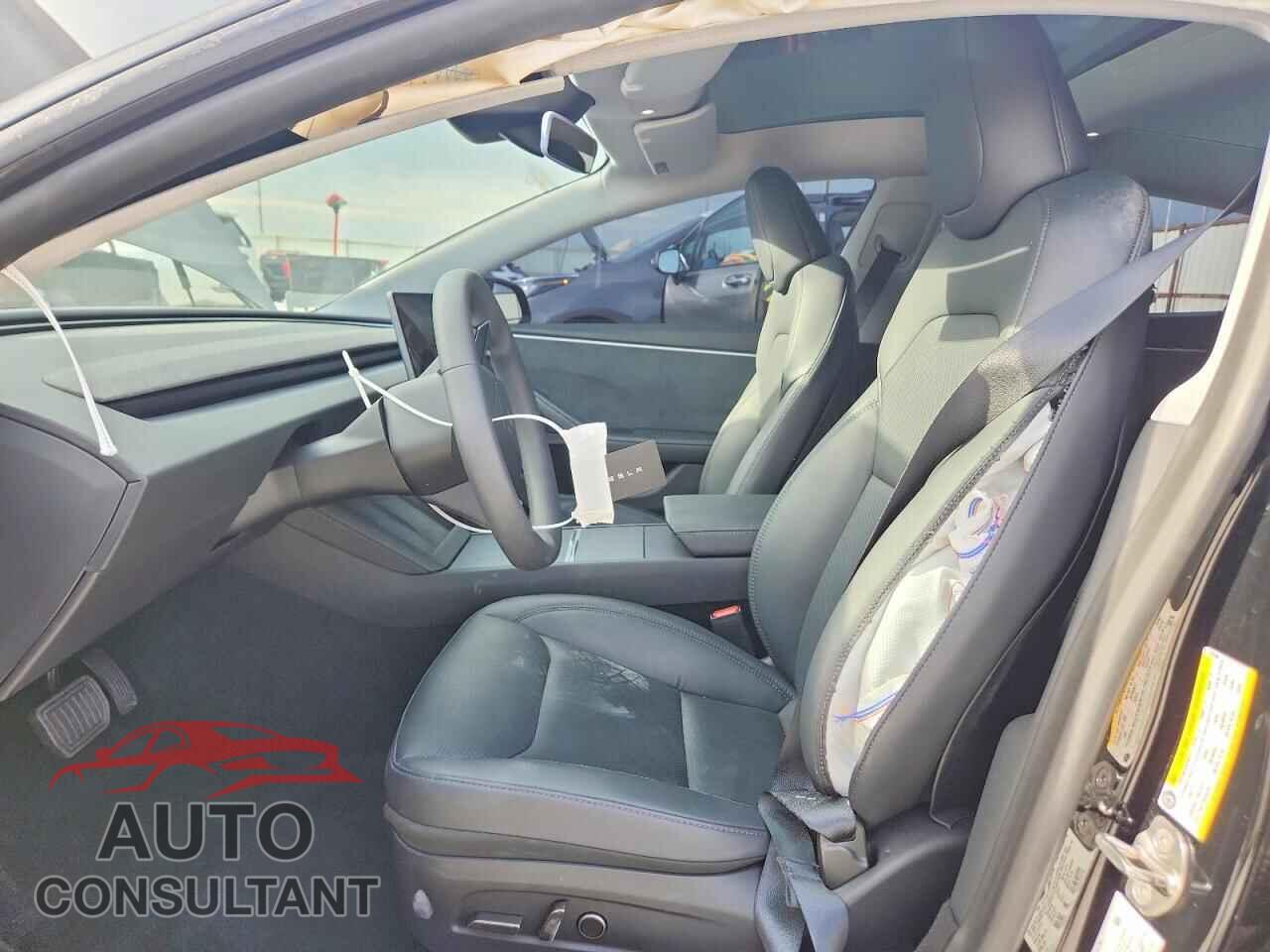 TESLA MODEL 3 2024 - 5YJ3E1EB0RF769594