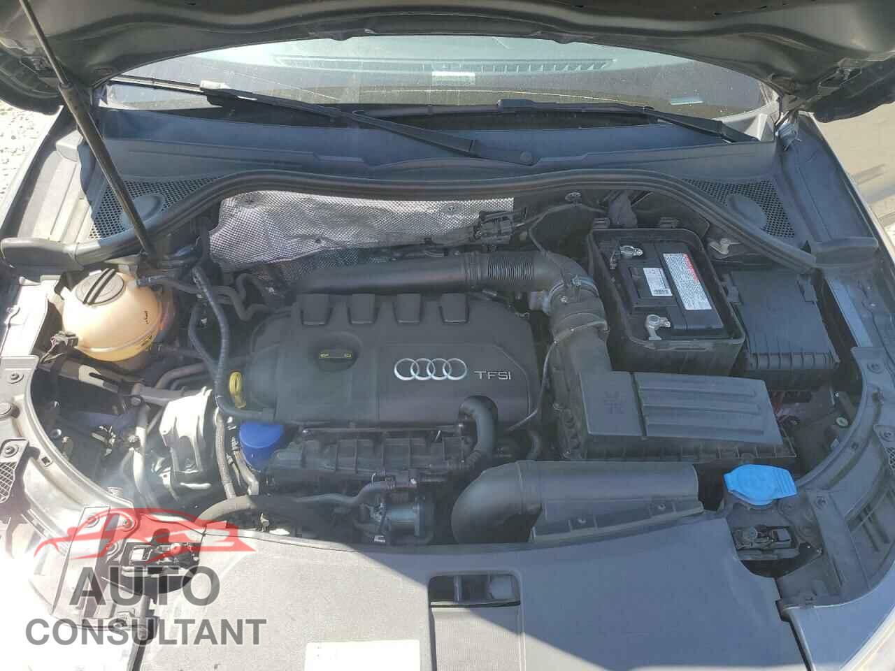 AUDI Q3 2015 - WA1EFCFS8FR014192