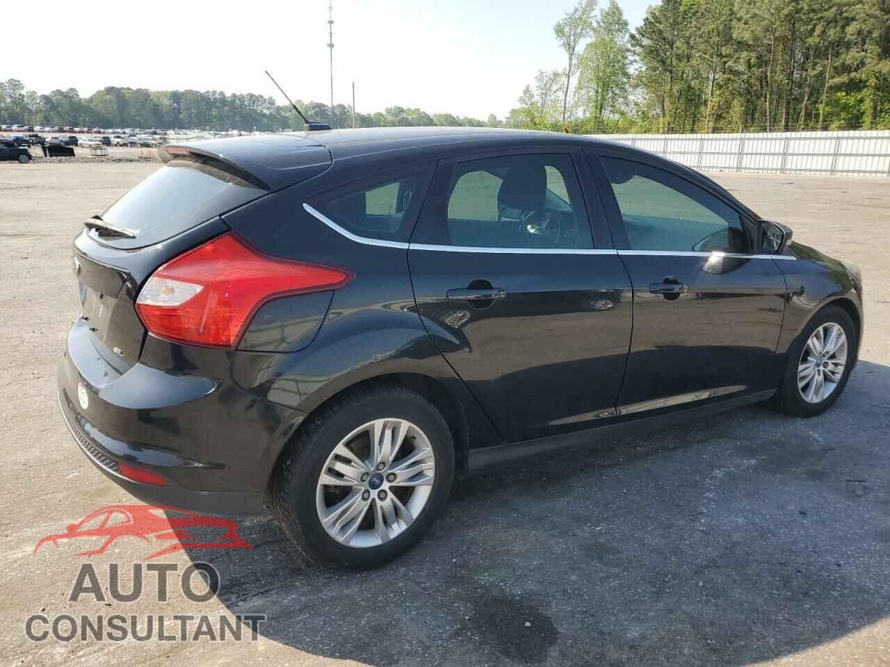 FORD FOCUS 2012 - 1FAHP3M22CL147845