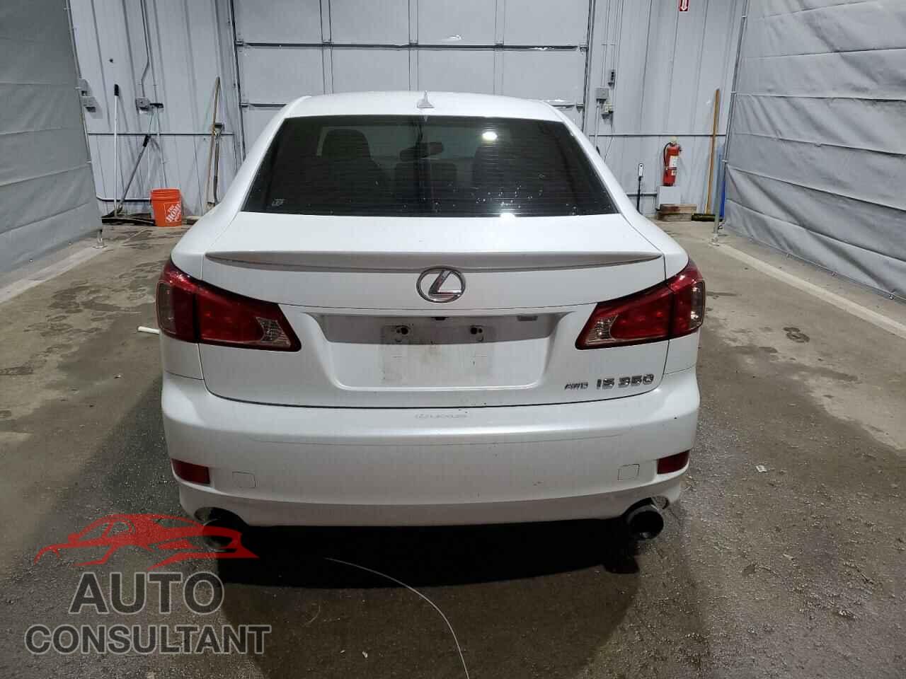 LEXUS IS 2012 - JTHCE5C28C5002402