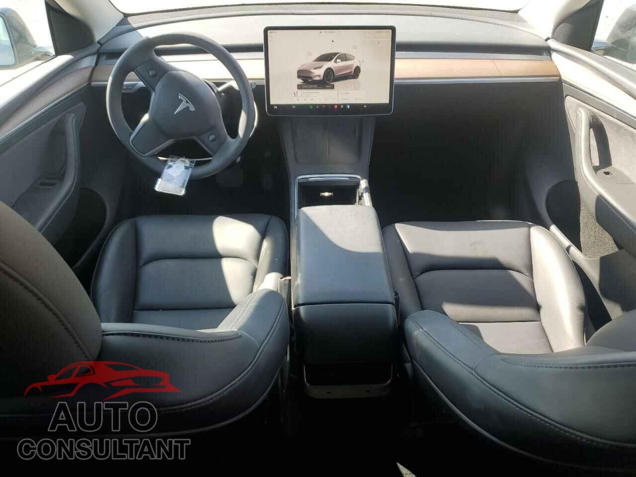 TESLA MODEL Y 2024 - 7SAYGDED2RF100152