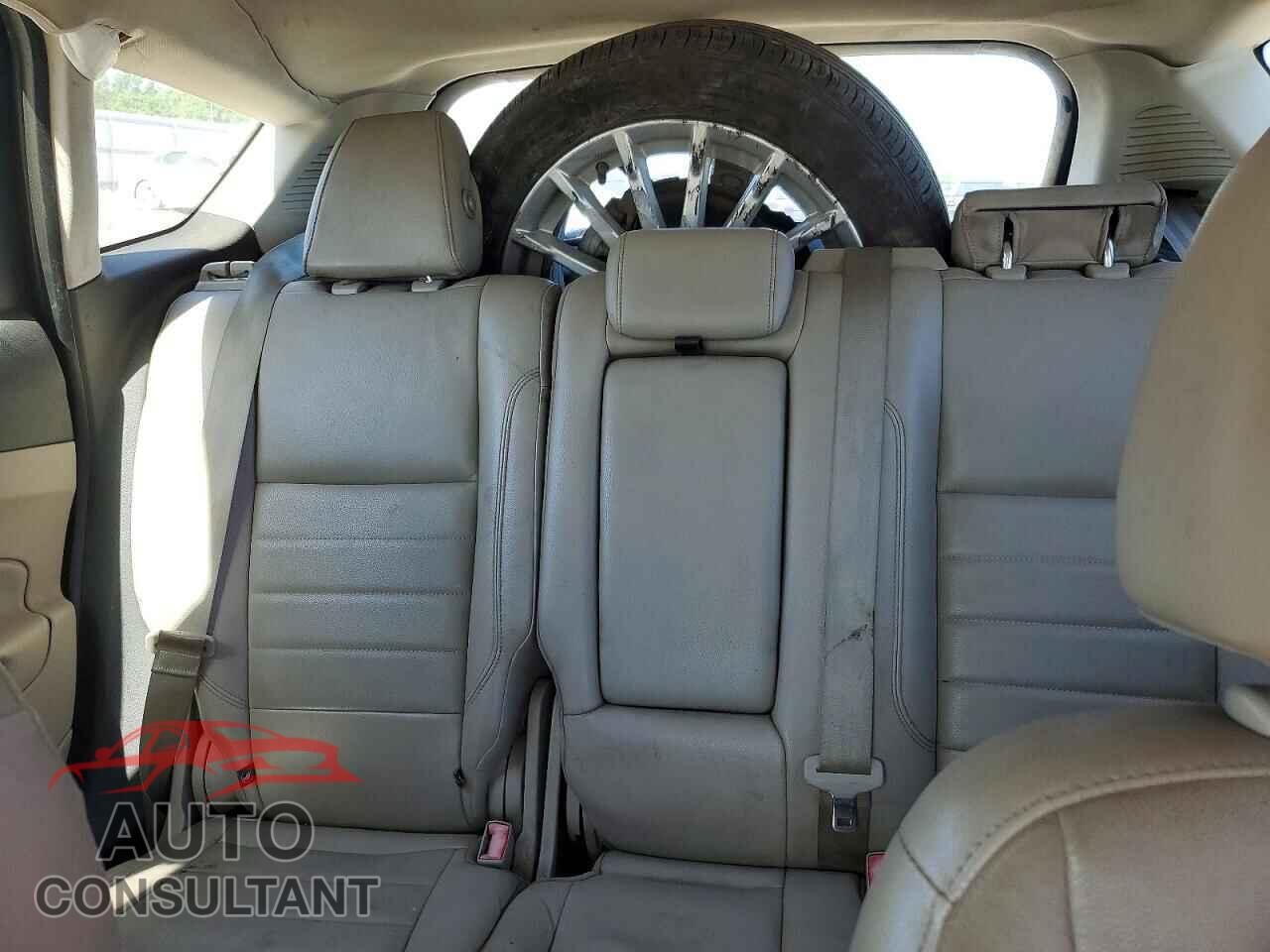 FORD CMAX 2014 - 1FADP5BU5EL513668