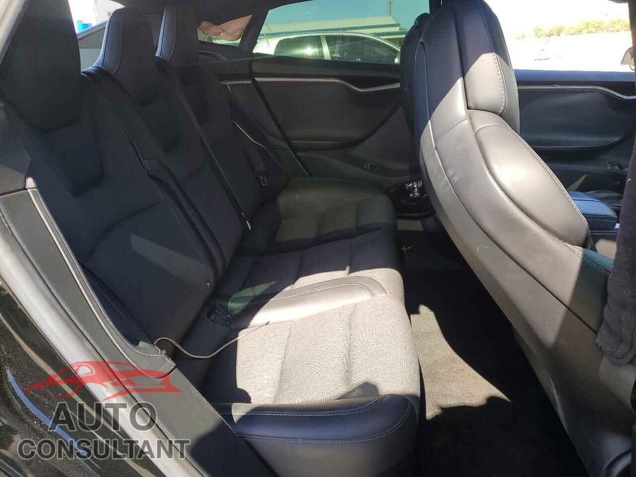 TESLA MODEL S 2018 - 5YJSA1E27JF280959