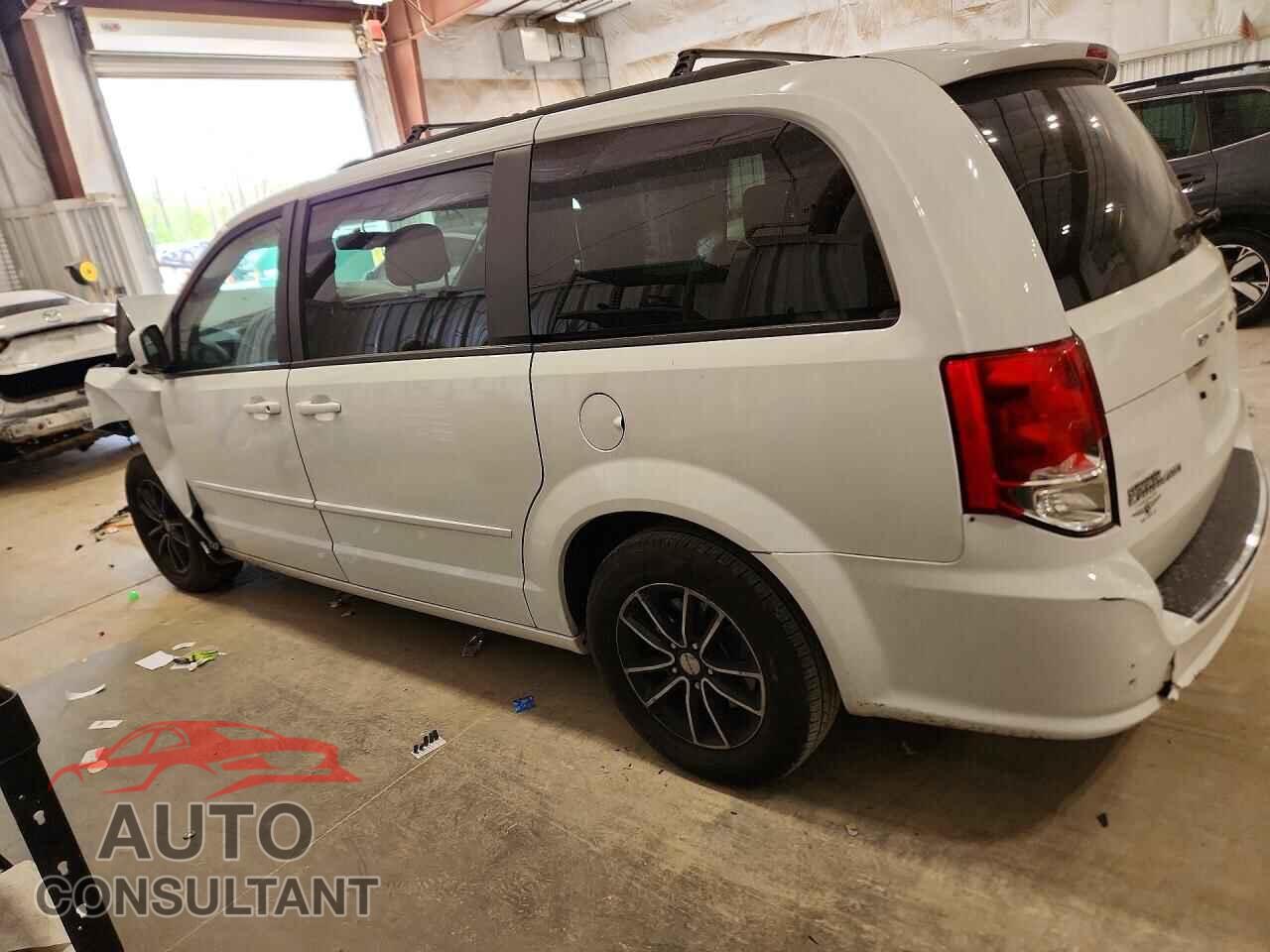 DODGE CARAVAN 2017 - 2C4RDGEG8HR696960