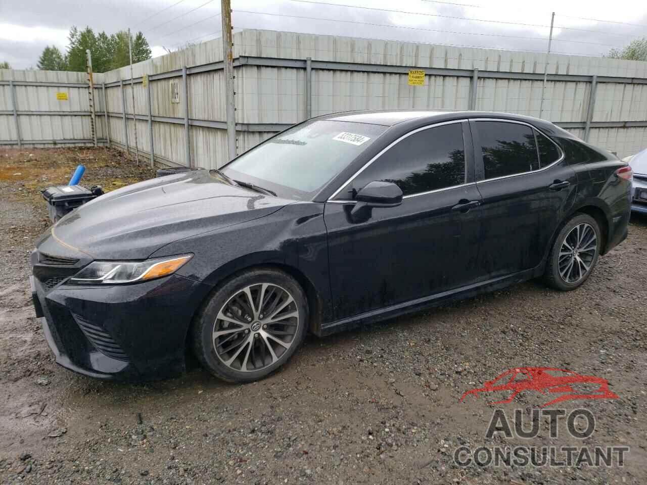 TOYOTA CAMRY 2018 - 4T1B11HK4JU009324